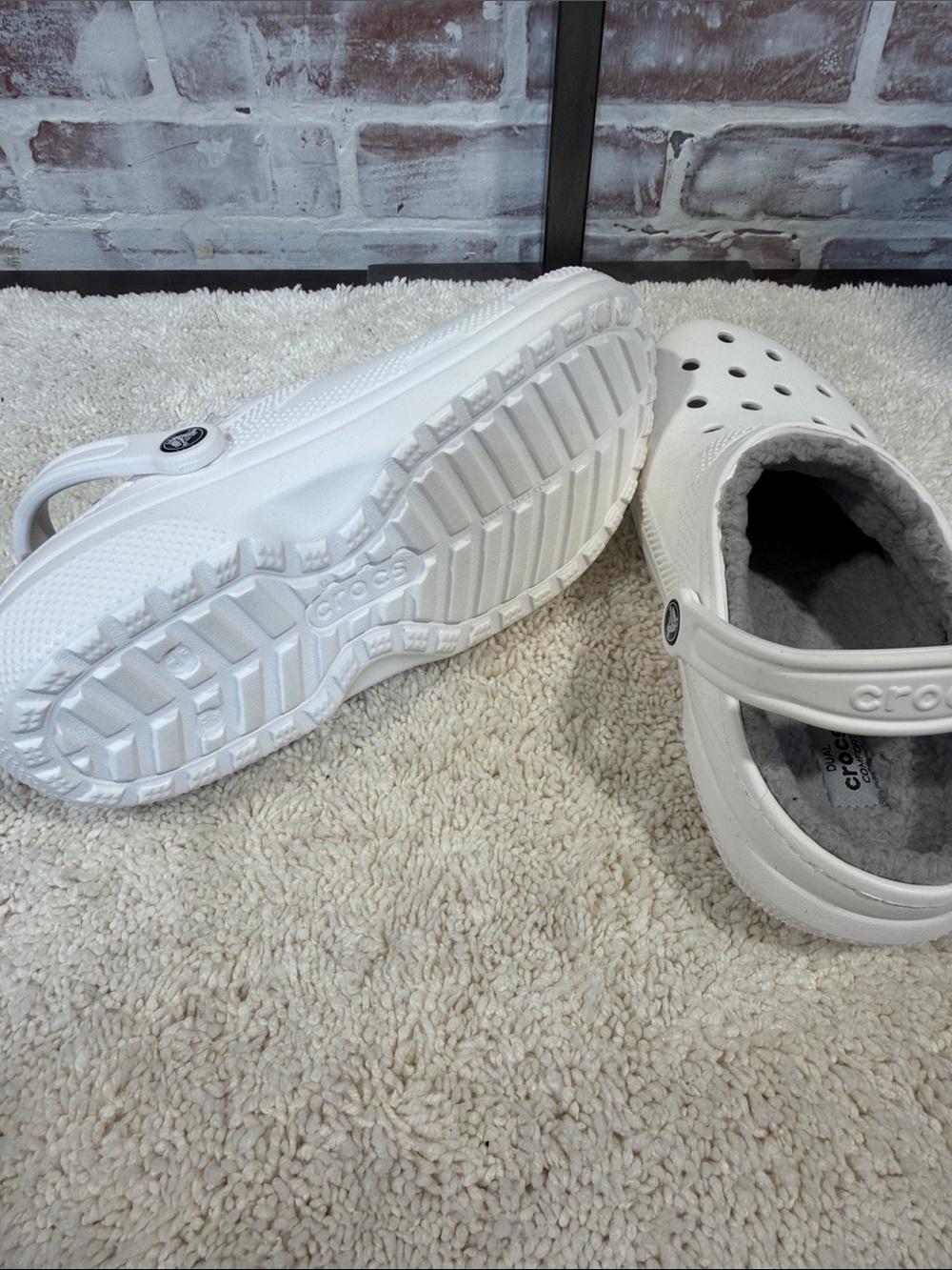 CROCS Classic Lined Clog - White - Picture 4 of 5